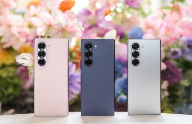 Galaxy Z Fold6手机为您提供优质助力爱游戏(ayx)中国网站在国庆假