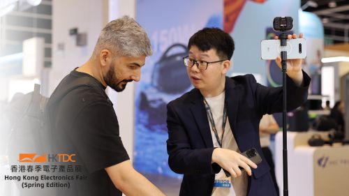 地开自拍杆全球首发解放双手拍世界爱游戏appSEAJIC施吉客落(图4)